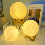 🌙 LunaGlow — The Moon Lamp