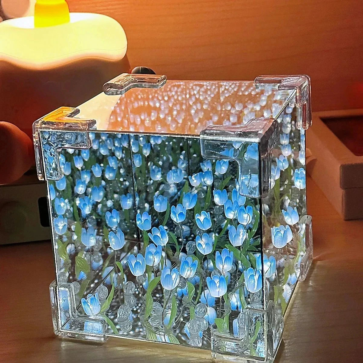 Eternal Tulip Mirror Cube Lamp 🌷